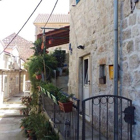 Ana Tudor Apartments Hvar Town Exterior photo